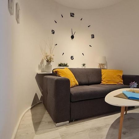 Apartment Near Congress Centre I. Praga Esterno foto