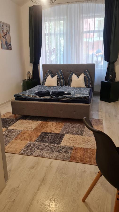 Apartment Near Congress Centre I. Praga Esterno foto