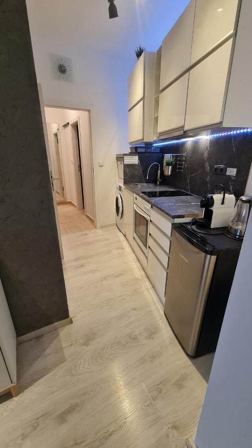 Apartment Near Congress Centre I. Praga Esterno foto