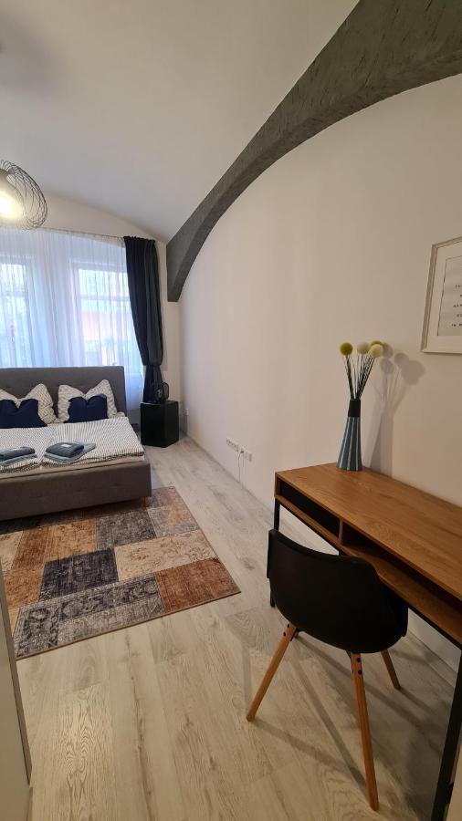 Apartment Near Congress Centre I. Praga Esterno foto